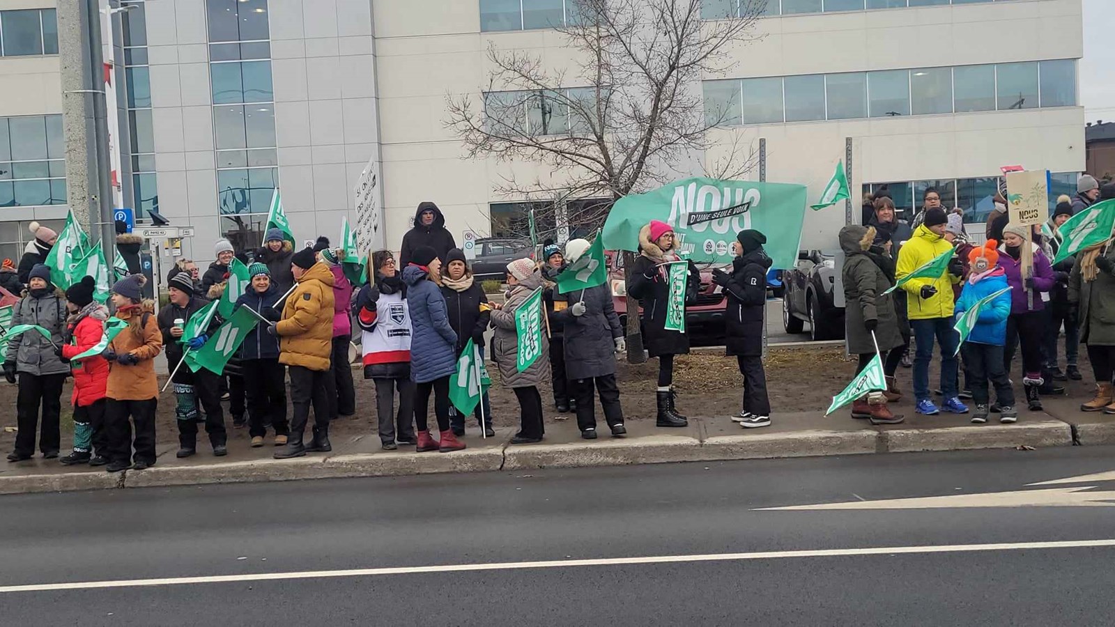 Dernière journée de grève de trois pour le Front commun et la FIQ