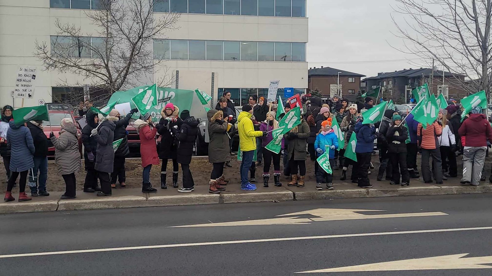 Dernière journée de grève de trois pour le Front commun et la FIQ
