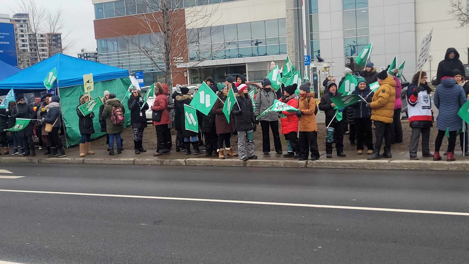 Dernière journée de grève de trois pour le Front commun et la FIQ