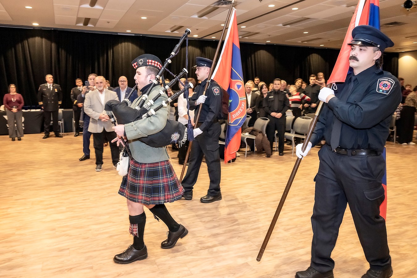 Une trentaine de pompiers honorés à Vaudreuil-Dorion