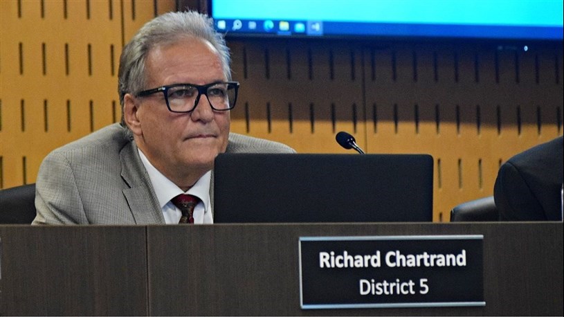 Une citoyenne de Saint-Lazare exige la démission de Richard Chartrand