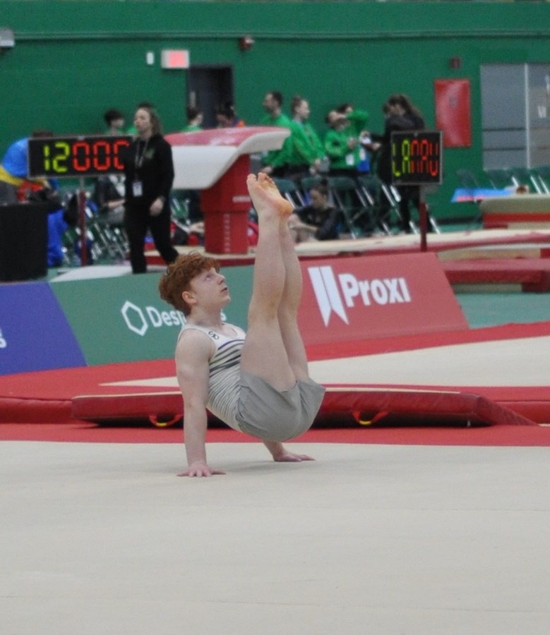 Lucas Drennan s’est présenté prêt et fier aux Jeux de Sherbrooke pour une première participation du Sud-Ouest en gymnastique masculine.