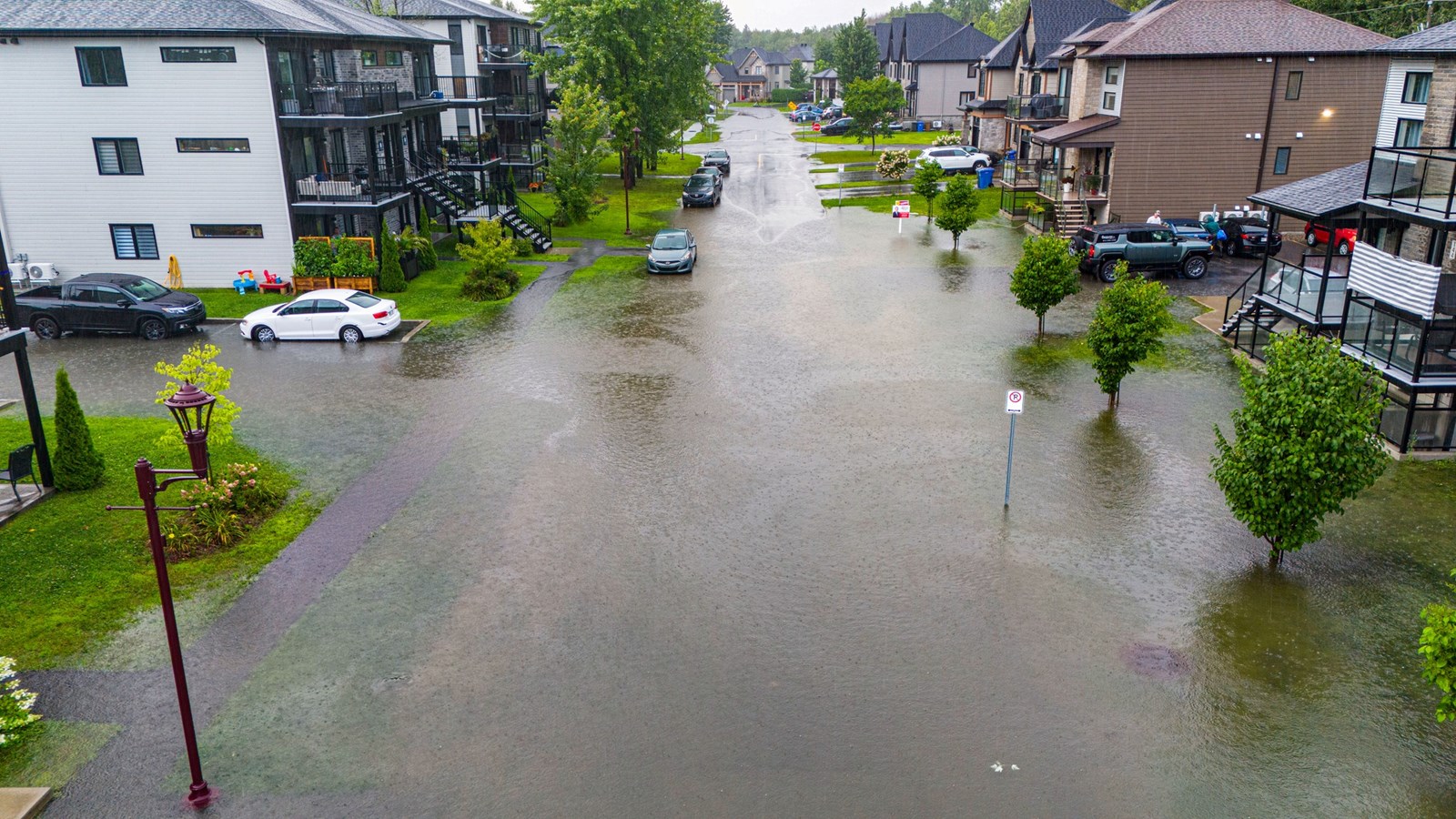 Plus de 3 000 clients toujours privés d'électricité dans Vaudreuil-Soulanges