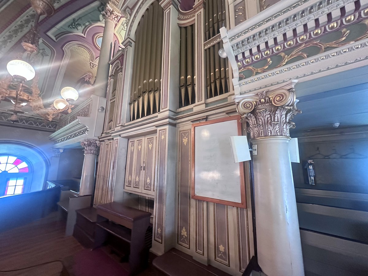 L'orgue a été fabriqué en 1871, au coût de 2 000 $ et fonctionne toujours très bien