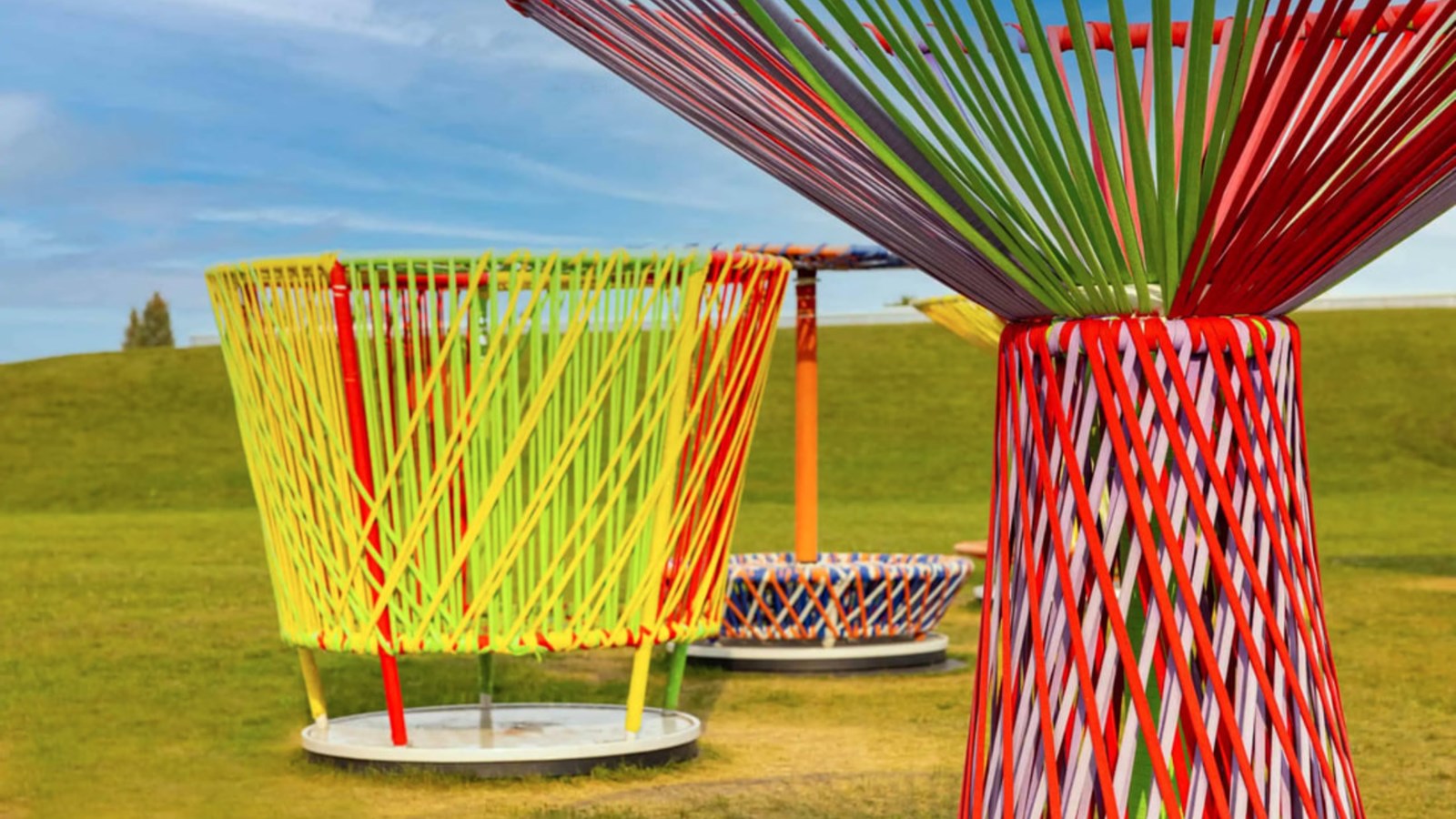 Le CACVS présentera aux festivaliers cinq invités hors du commun : Los Trompos! Los Trompos (« les toupies » en espagnol) trouve son origine dans un jouet populaire auprès des enfants du monde entier depuis la nuit des temps