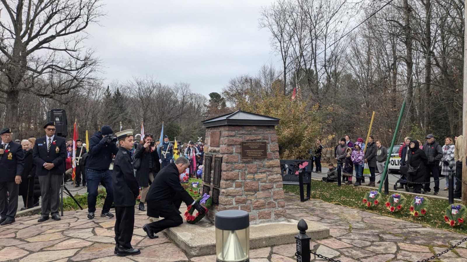 Retour en images sur la cérémonie du Jour du Souvenir à Hudson