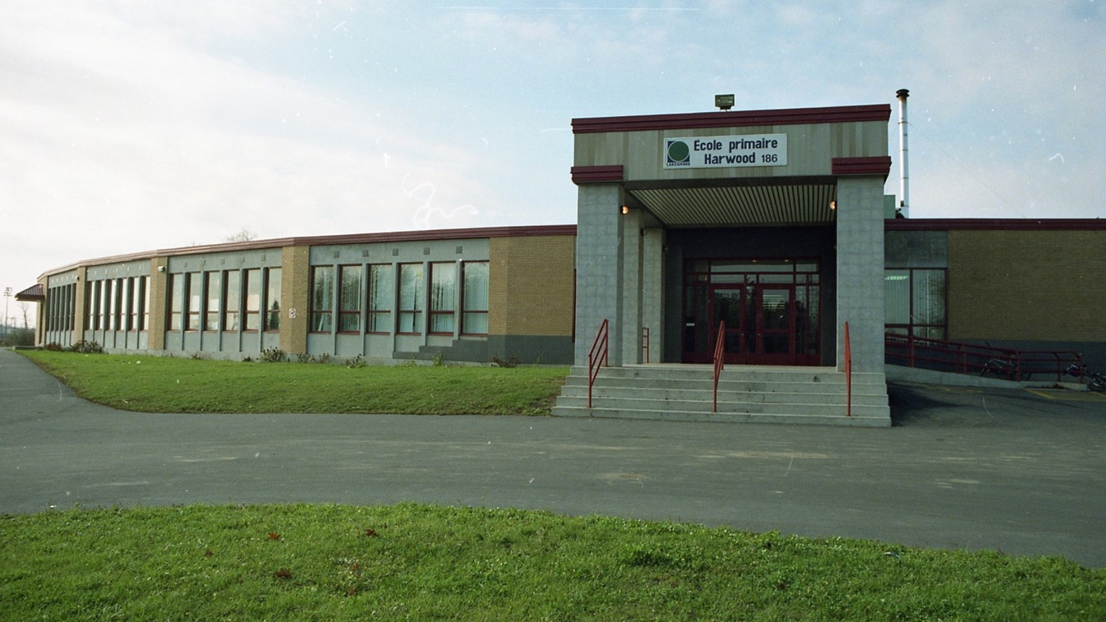 École Harwood sur la 8e avenue en automne 1990
