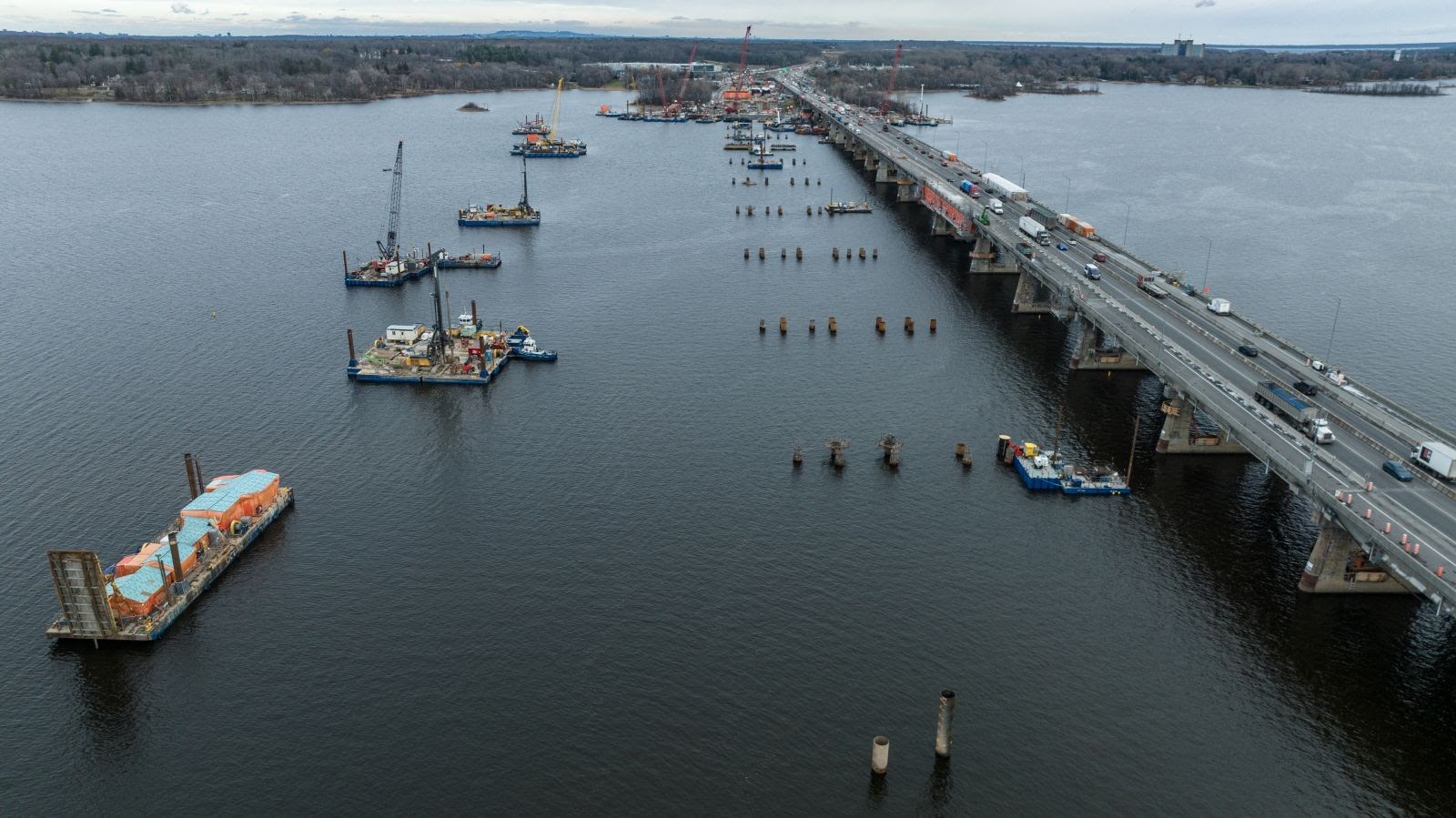 Vue sur le tracé du nouveau pont, décembre 2024.
