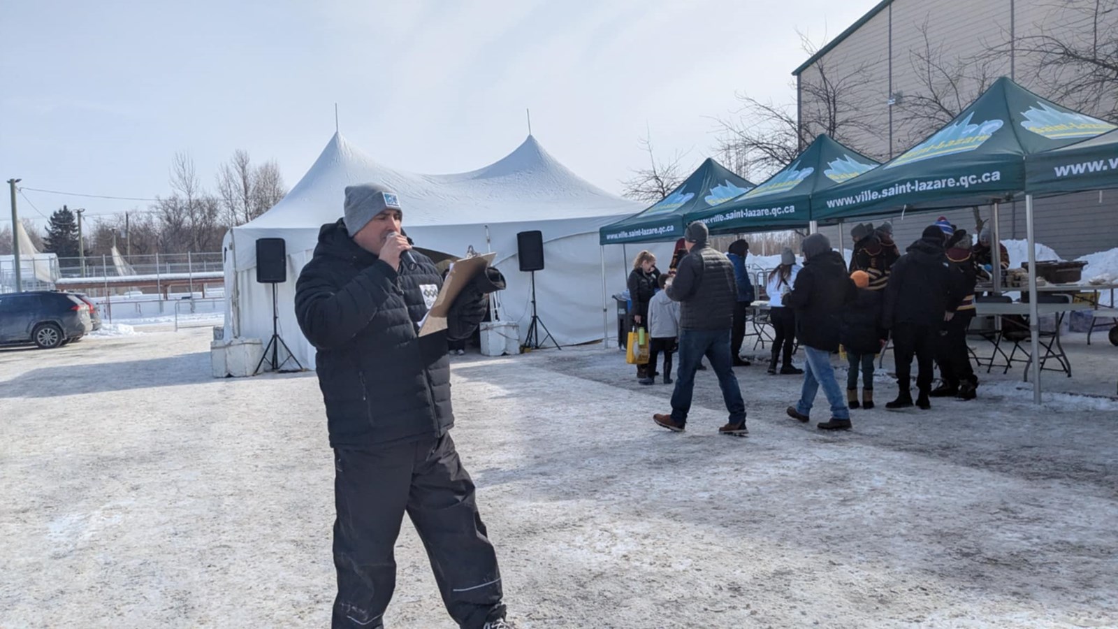 Retour en images sur la visite des Anciens Canadiens à Saint-Lazare ce samedi