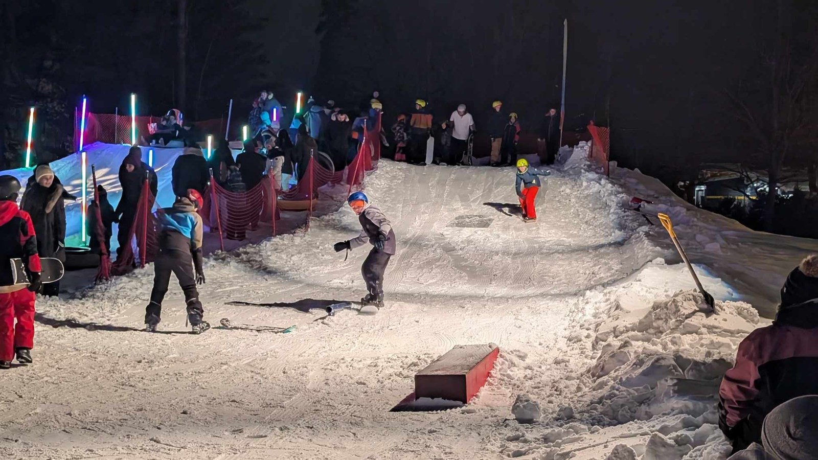 Feux et flocons : une soirée électrisante au parc de la Maison-Valois