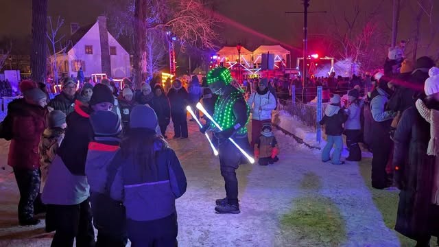Feux et flocons : une soirée électrisante au parc de la Maison-Valois