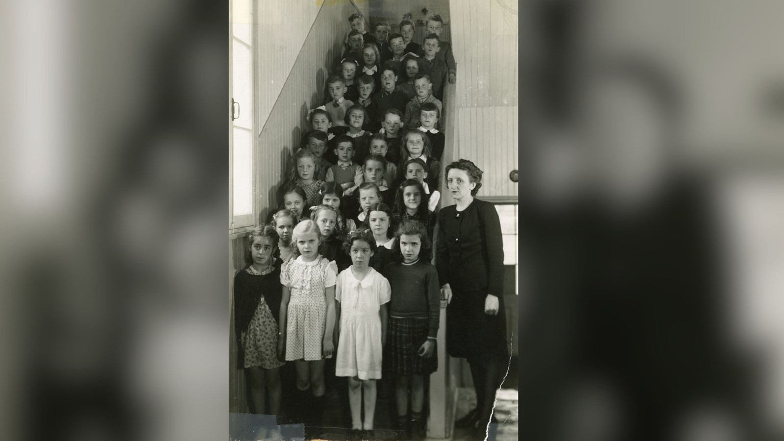 Classe de Mlle Lucile Daoust en 1945 à l’école rouge