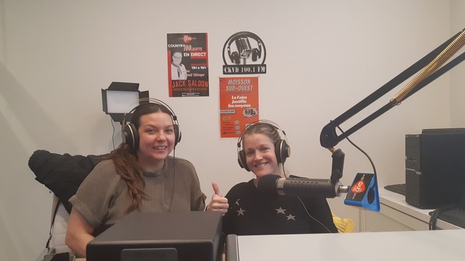 Samantha et Priscilla en entrevue à CKVD FM 100,1