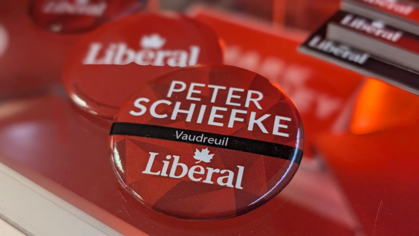 Peter Schiefke l’emporte à nouveau : « Un honneur de servir pour quatre autres années »