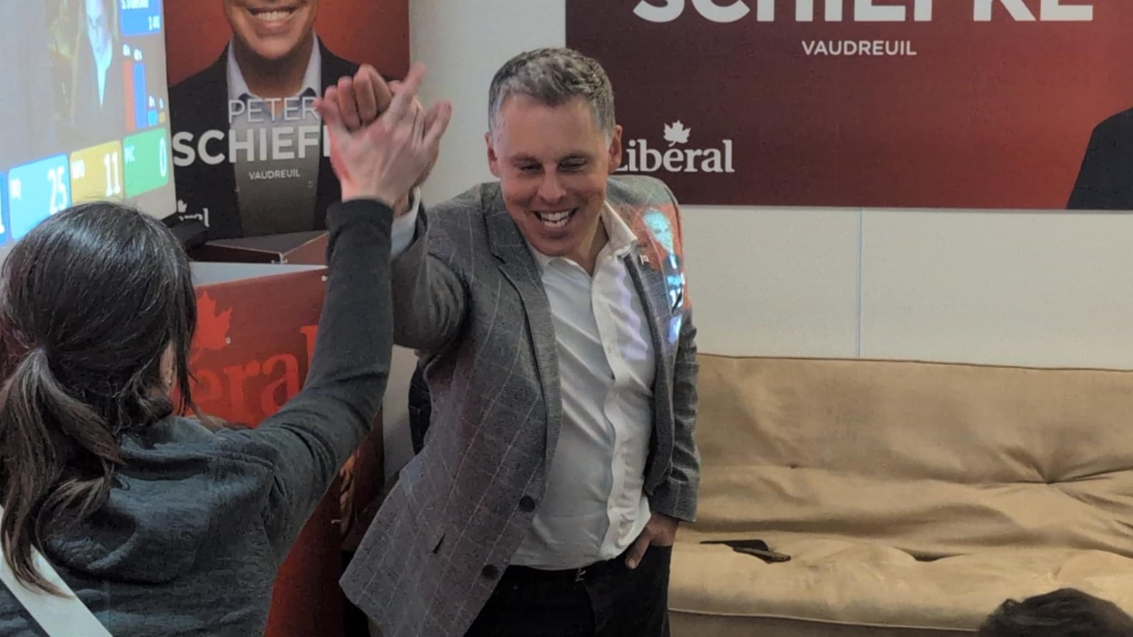 Peter Schiefke l’emporte à nouveau : « Un honneur de servir pour quatre autres années »