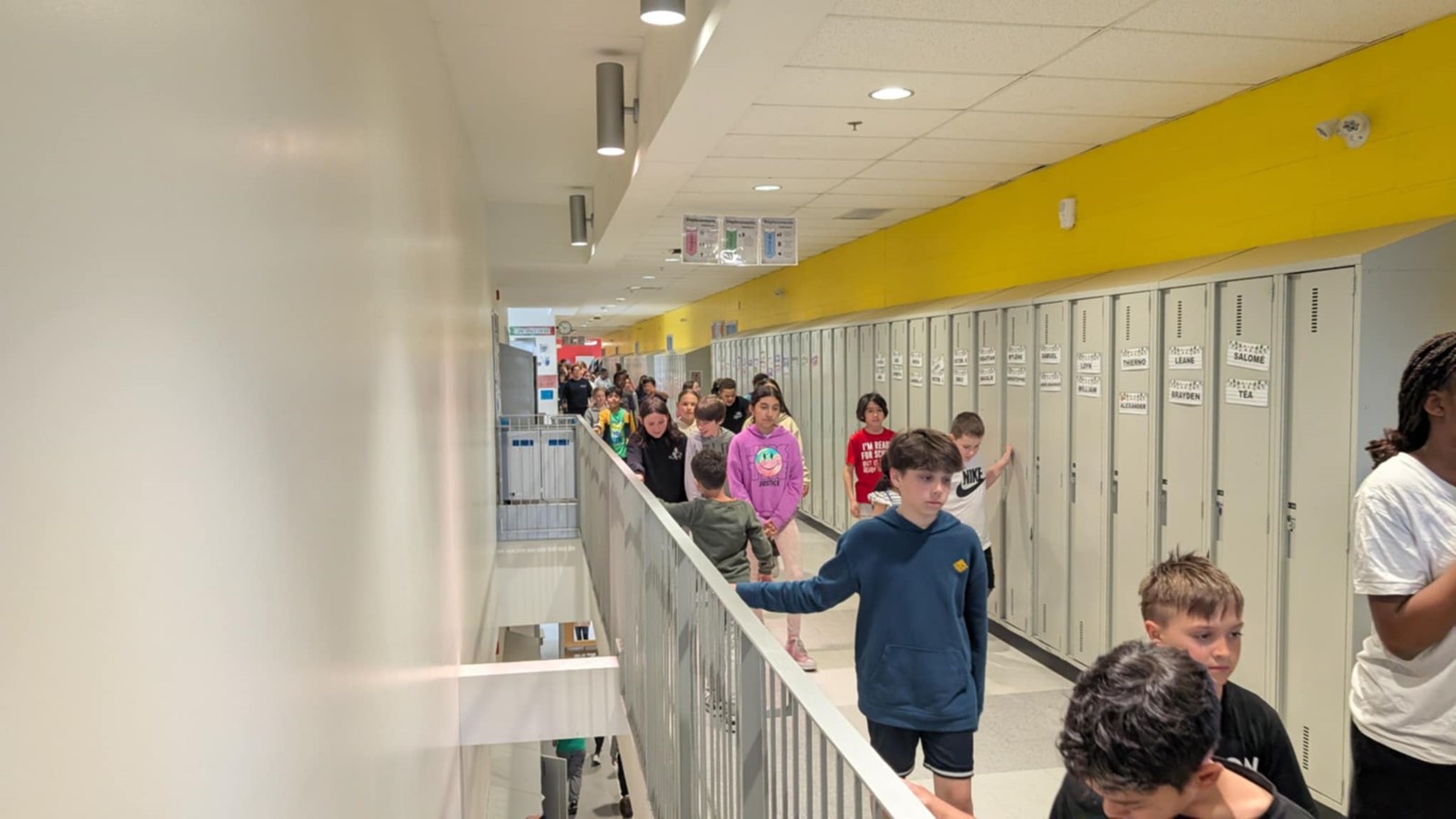 Des élèves de l'École Brind’Amour marchent pour les cœurs brisés