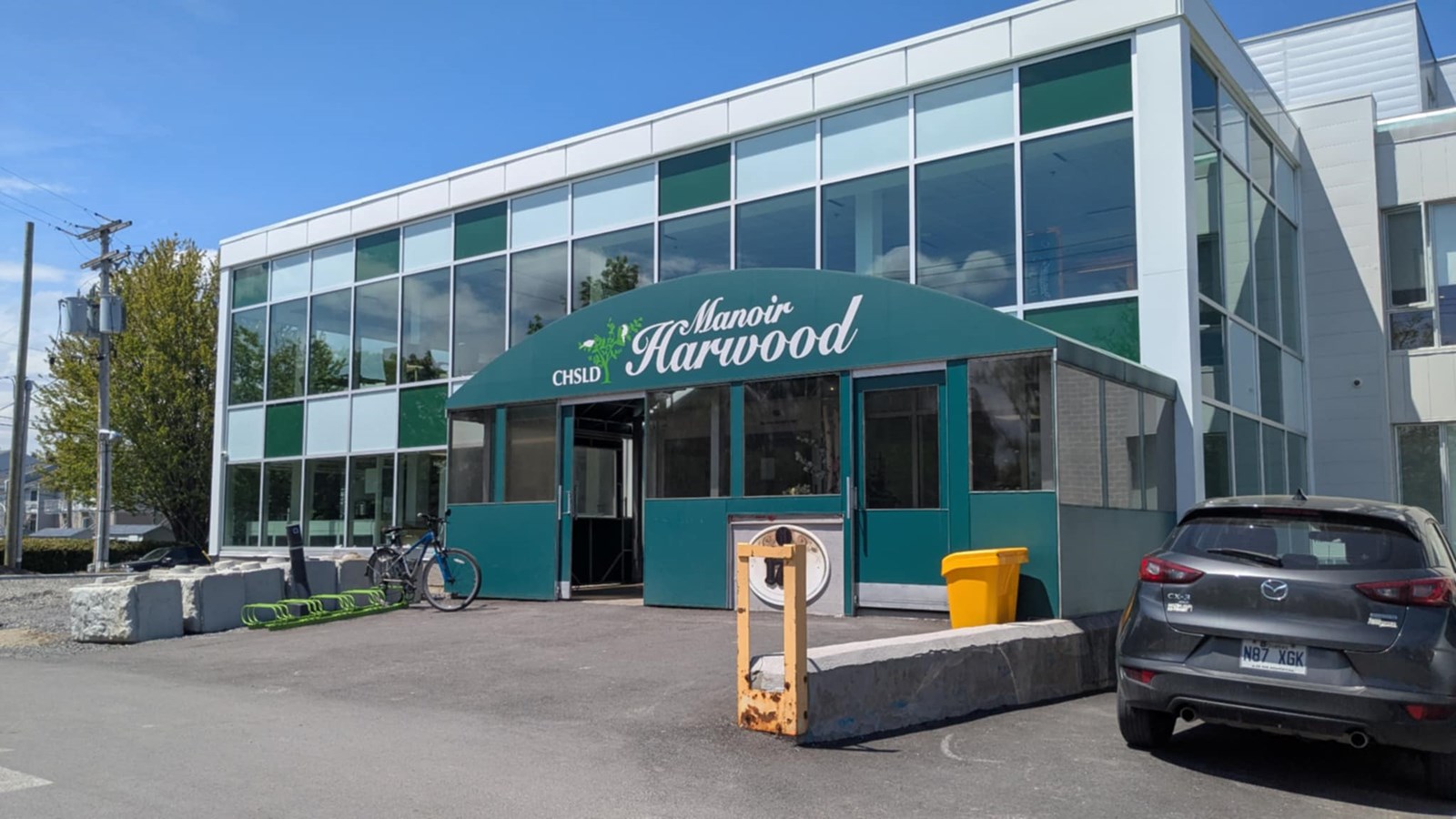 Inspiré par l'initiative, le Manoir Harwood tient sa marche intergénérationnelle