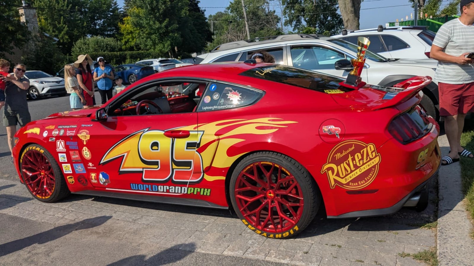 Ka-Chow! Le célèbre bolide Flash McQueen était de passage à Pincourt