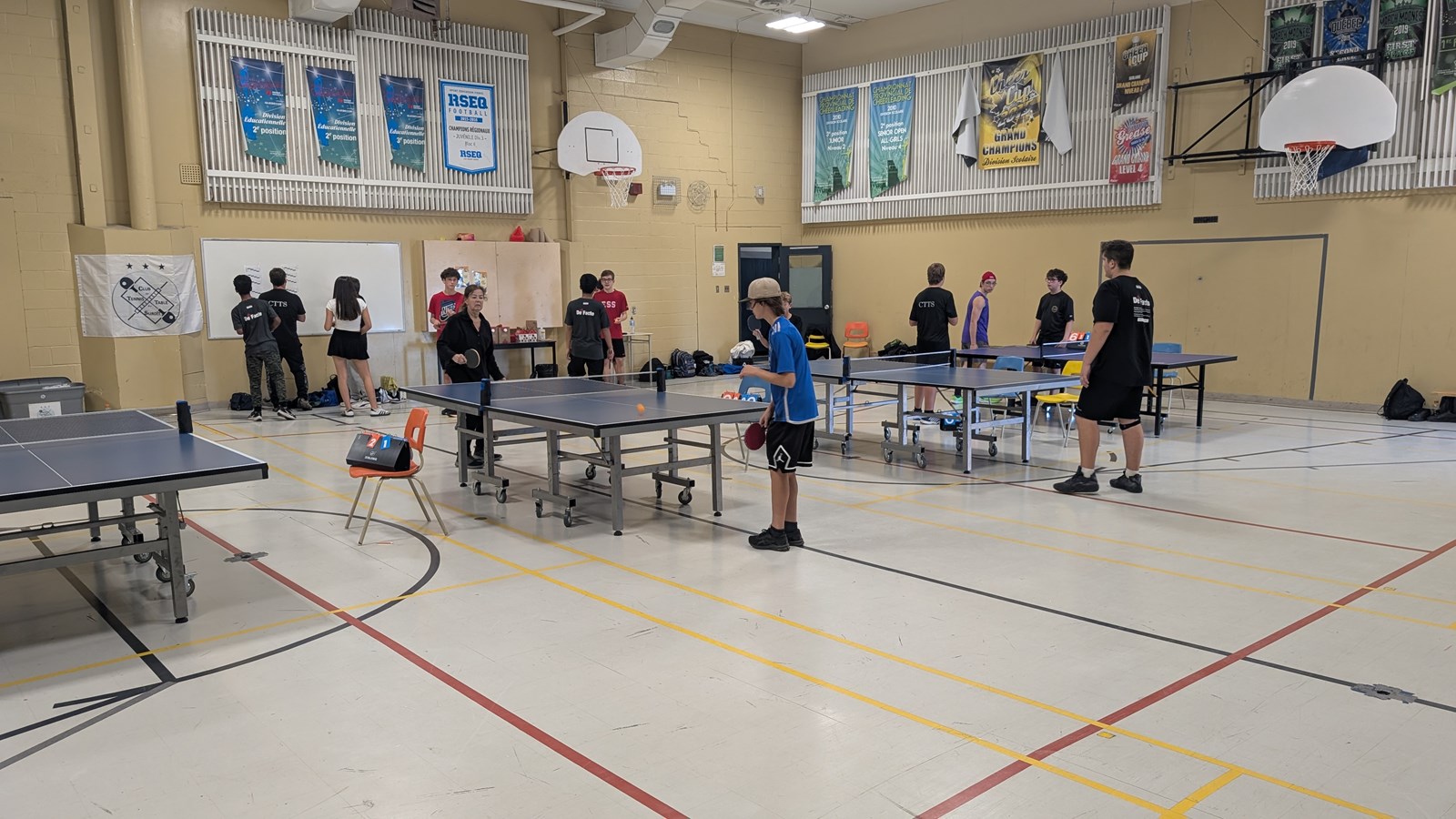 Première édition du tournoi interscolaire de tennis de table à Saint-Polycarpe