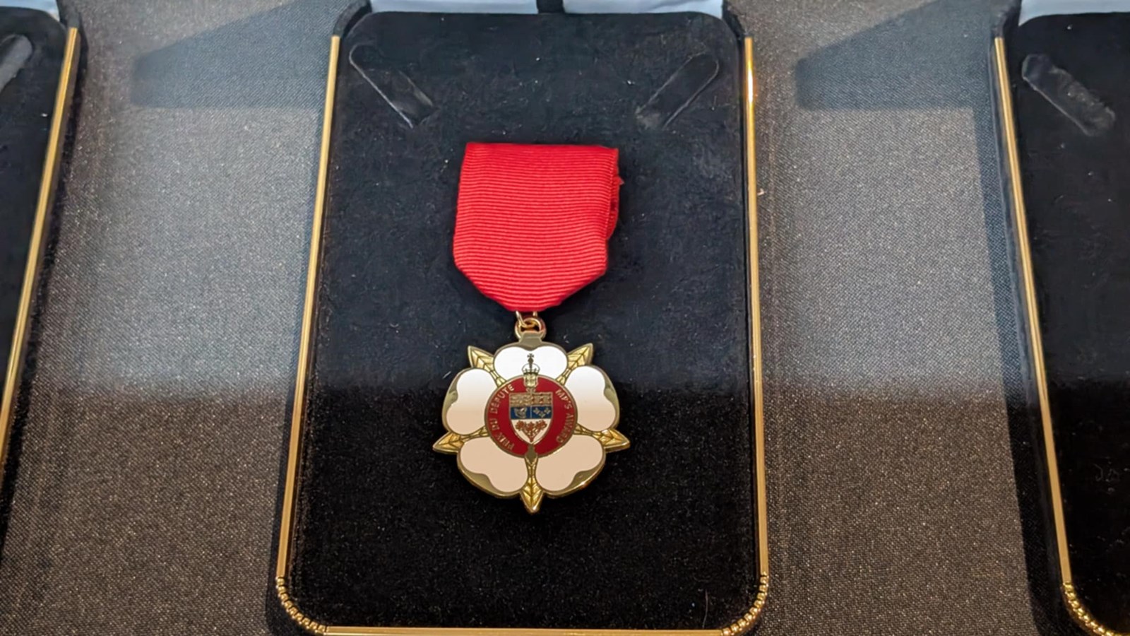 Peter Schiefke honore 24 bâtisseurs communautaires de Vaudreuil-Soulanges