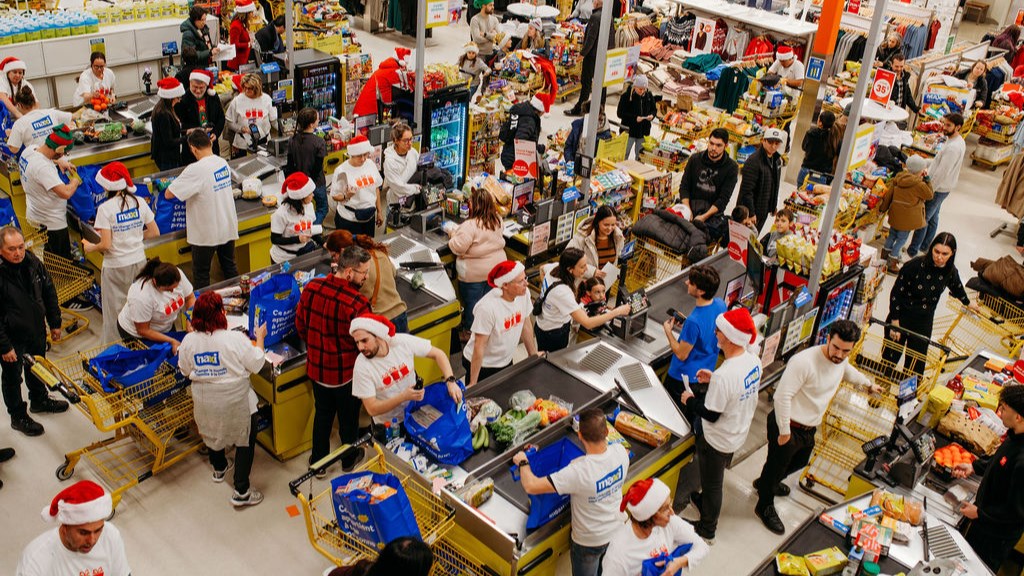 Une épicerie et des cadeaux pour des familles de la région dans le besoin
