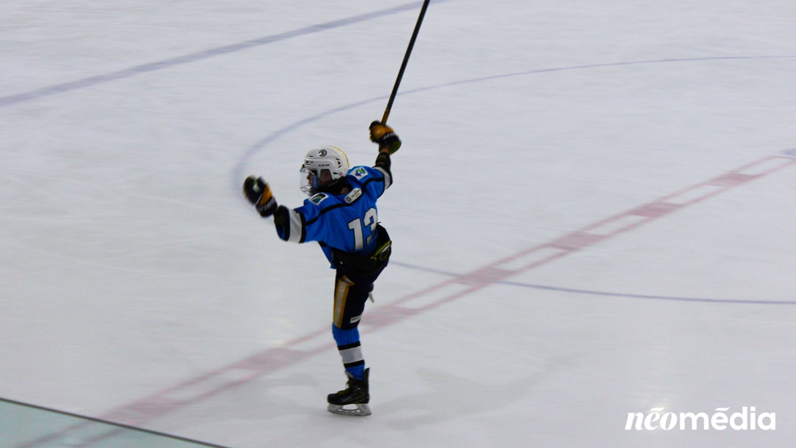 Un match enlevant entre les Coyotes et les Aigles