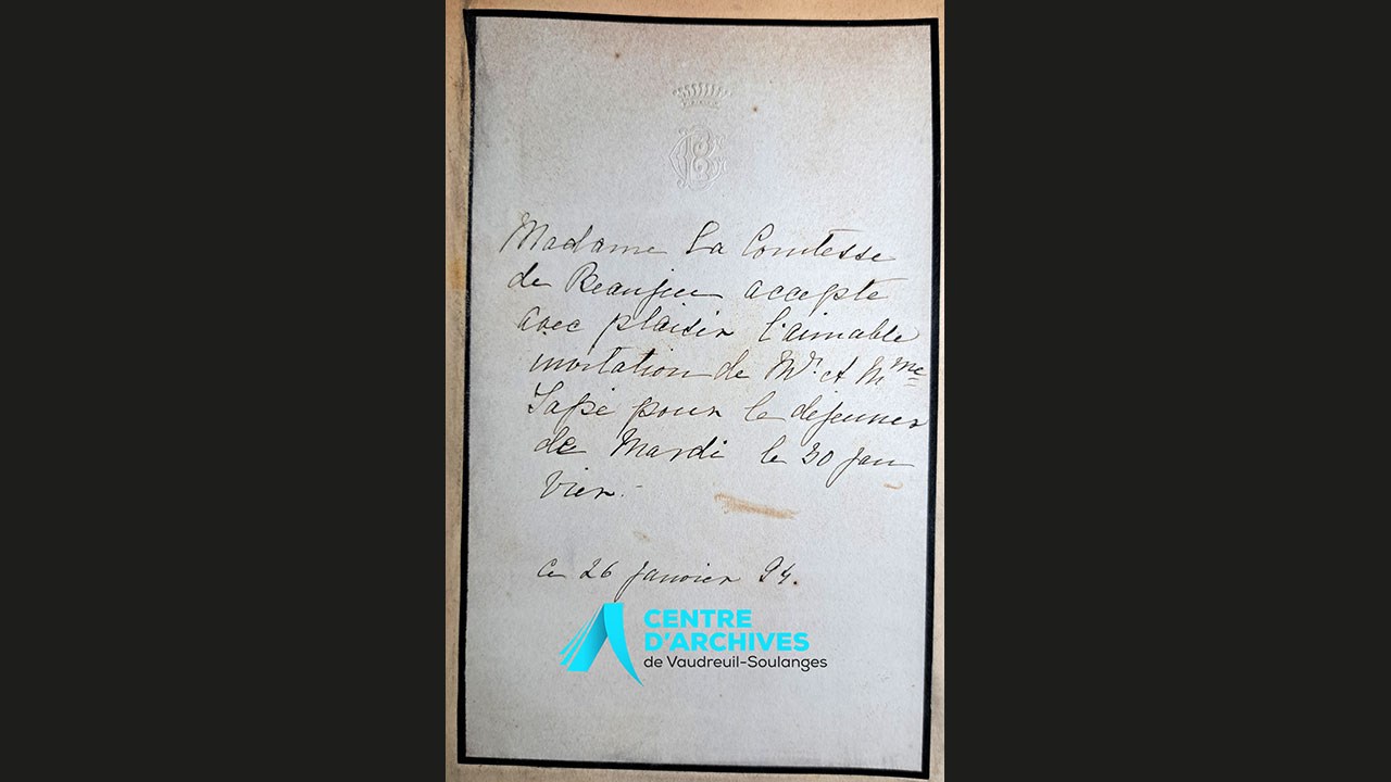 Carton réponse d’acceptation de l’invitation au mariage de la part de Mme la Comtesse de Beaujeu, 26 janvier 1894.