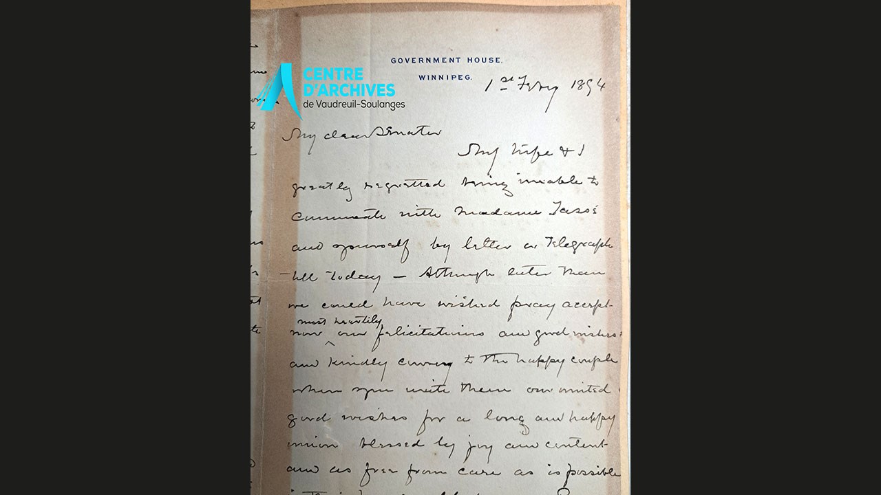 Confirmation de réception de l’invitation au mariage et envoi de vœux aux mariés, car il n’a pu assister au mariage, de M. Schultz de Winnipeg, 1er février 1894.
