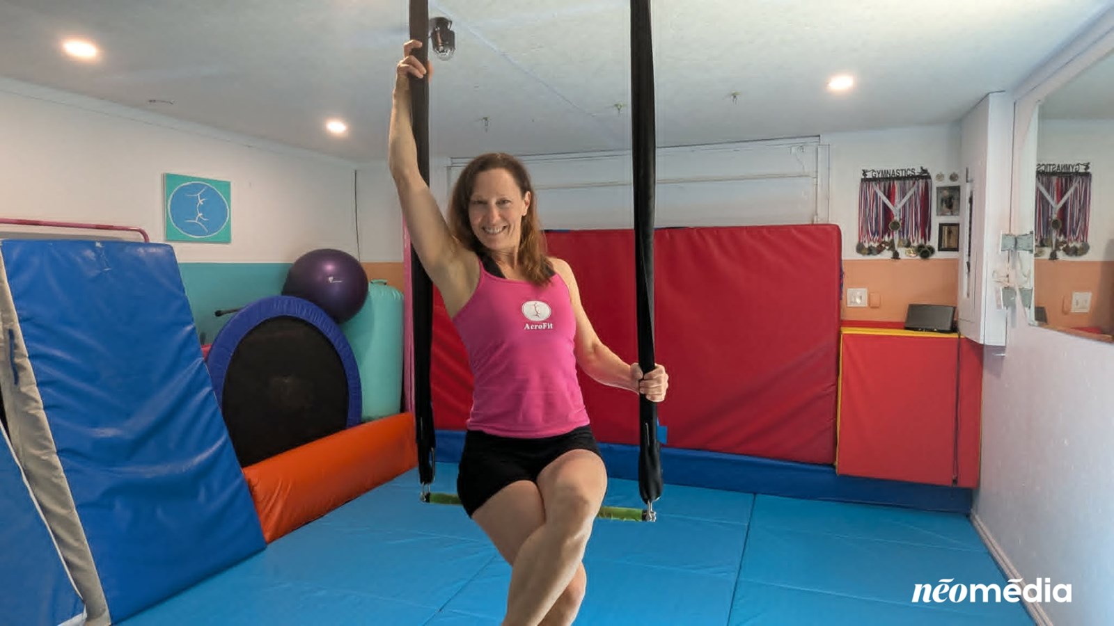 Plus qu'un trampoline : comment Acrofit Mtl aide les gens à retrouver la joie