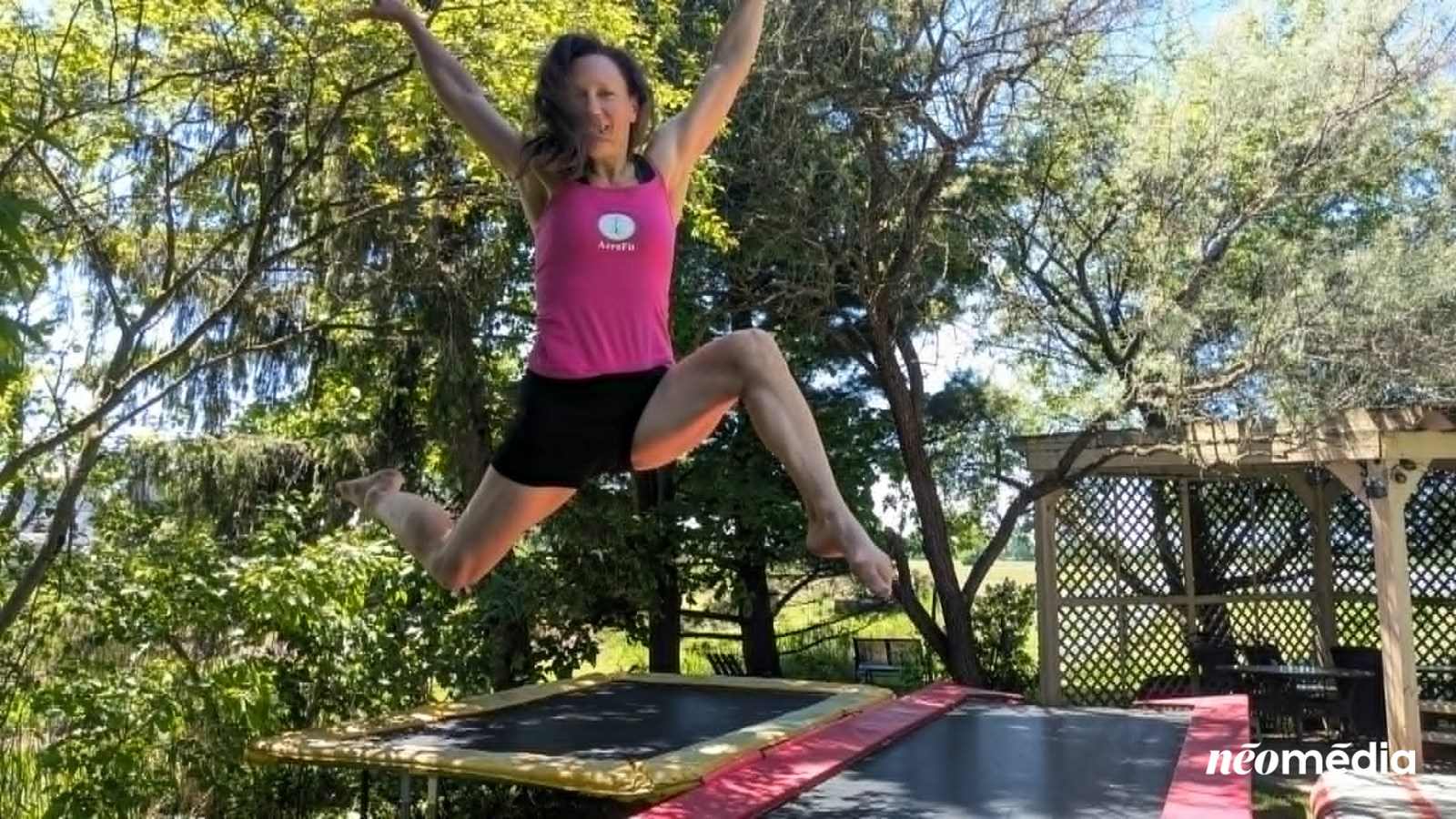 Plus qu'un trampoline : comment Acrofit Mtl aide les gens à retrouver la joie