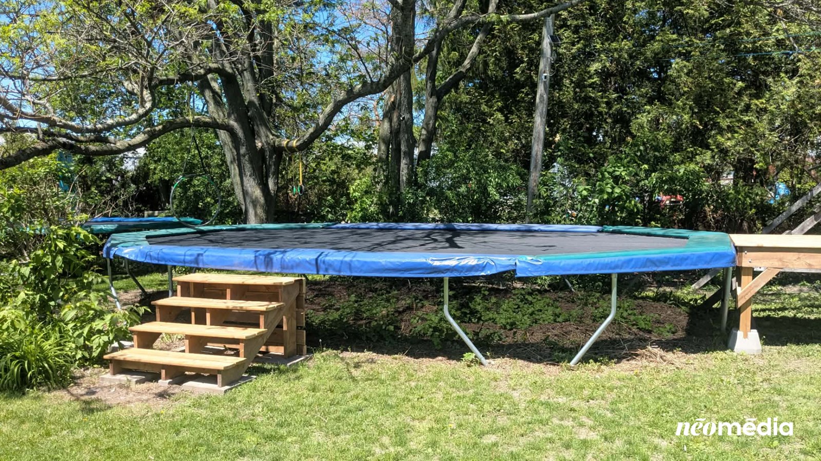 Plus qu'un trampoline : comment Acrofit Mtl aide les gens à retrouver la joie