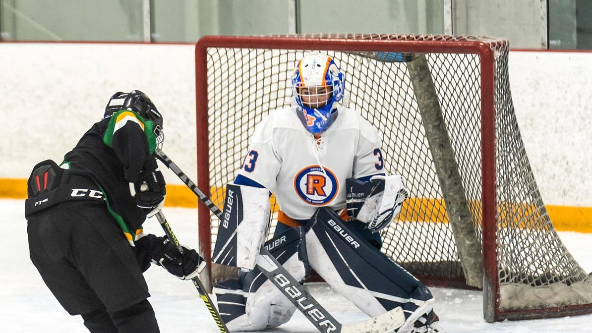 Une équipe de hockey mineur de L'Île-Perrot soutenue par Rona