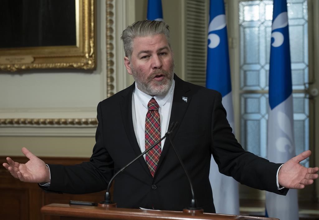 Le PQ veut que le gouvernement porte le salaire minimum horaire de 14,25 $ à 18 $