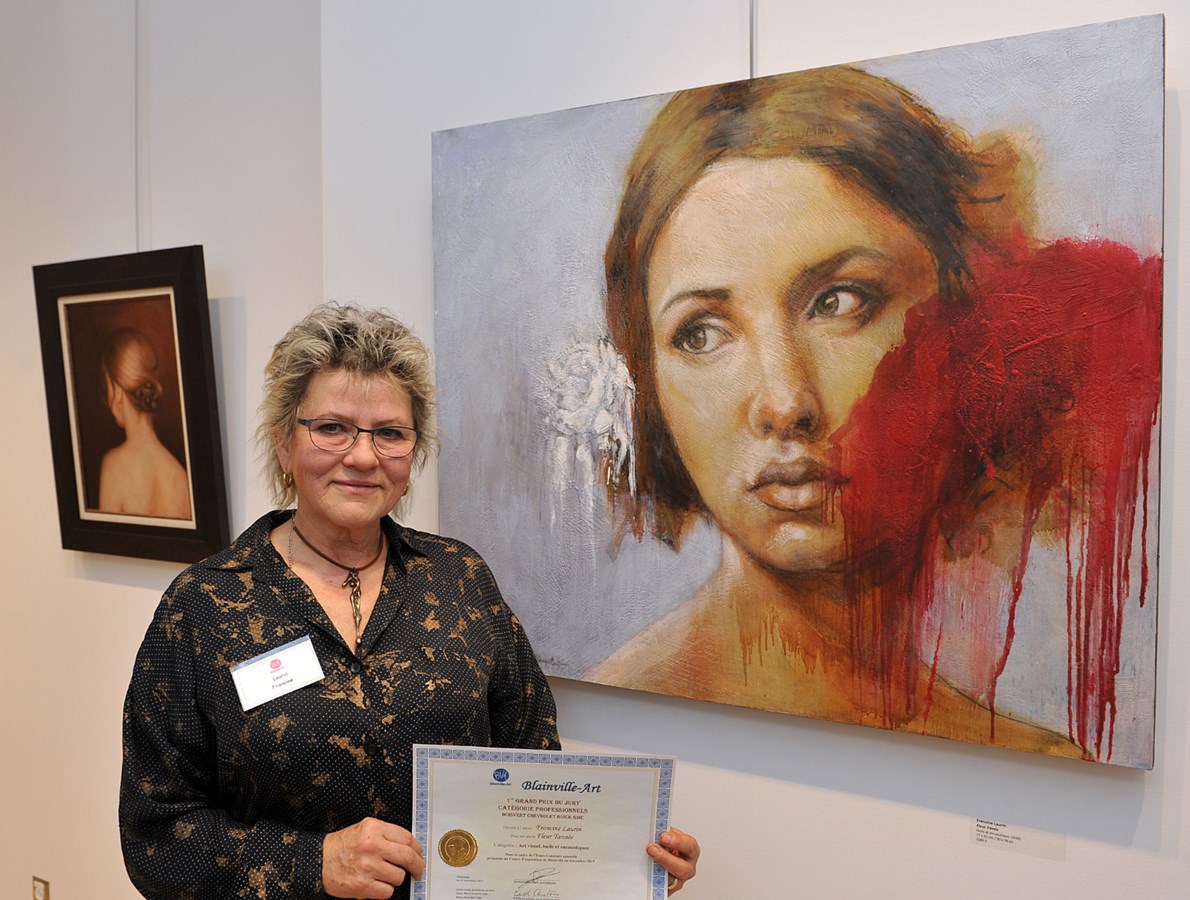 Le 1er Grand Prix, catégorie Professionnels, décerné à l’artiste Francine Laurin pour "Fleur Fanée".