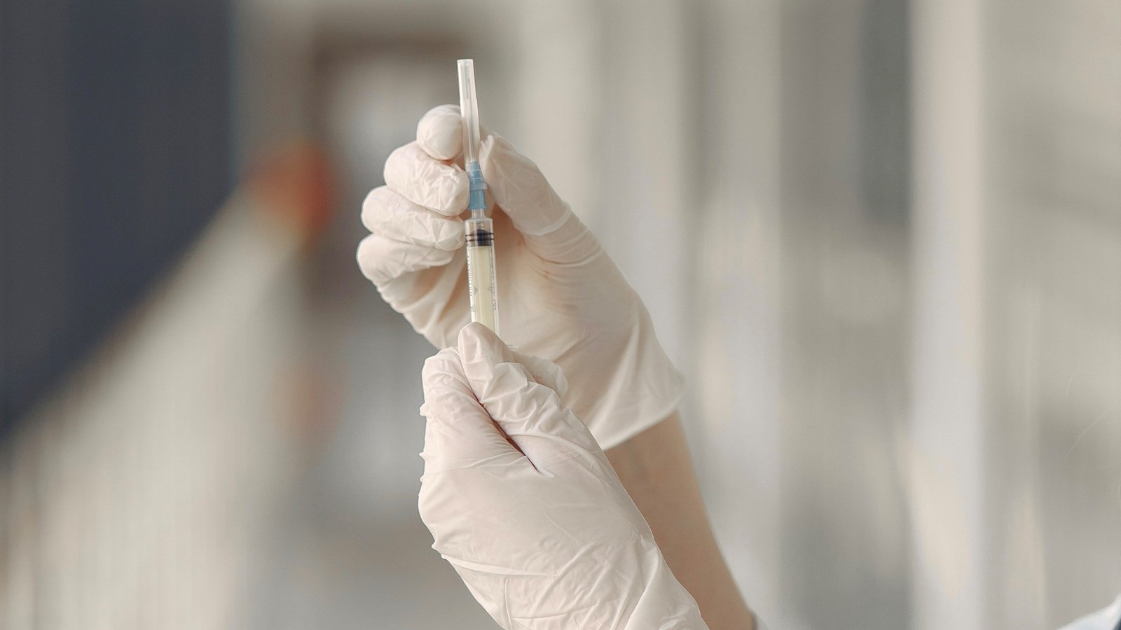 La vaccination s’ouvre maintenant aux personnes de 70 ans et plus