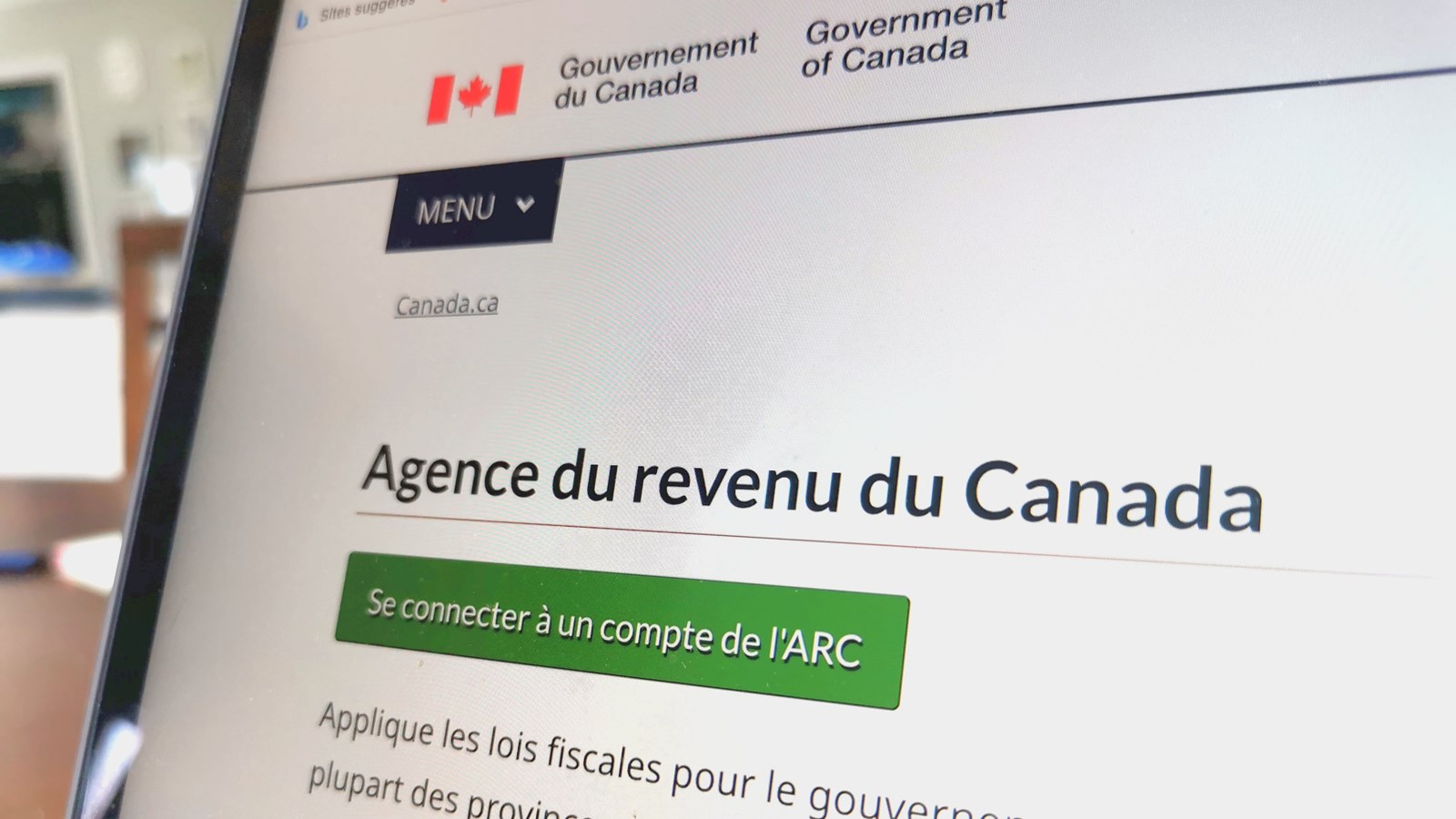Les renseignements personnels de 800 000 contribuables compromis par l’ARC