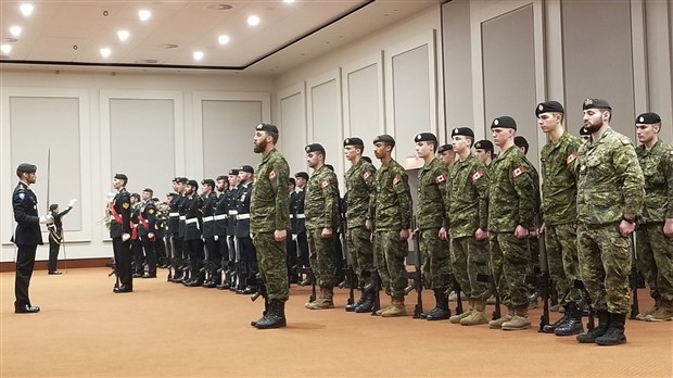 Les militaires encouragés à porter leur uniforme pour la Journée des Forces armées canadiennes