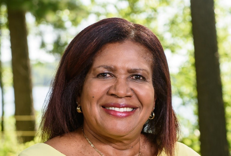 Jocelyne Frédéric-Gauthier est l’invitée d’honneur du GALA. Conseillère municipale d’Auteuil, et unique élue d’origine haïtienne à Laval, c’est en avril 2019, lors du conseil municipal, qu’elle a fait adopter à l’unanimité plusieurs propositions, dont une, pour déclarer Février le mois de l’Histoire des Noirs.