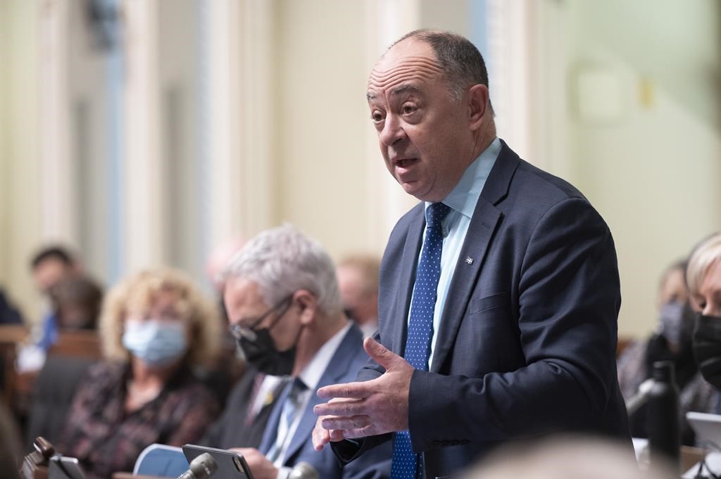 Fin relative de l'état d'urgence sanitaire: Québec fait adopter la loi 28