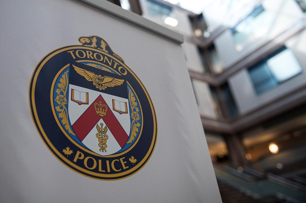 Un homme de Toronto est accusé de 96 chefs dans une enquête pour agression sexuelle