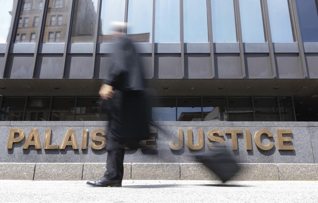 L'informateur au coeur du «procès secret» réclame 5,8 millions $ en dommages