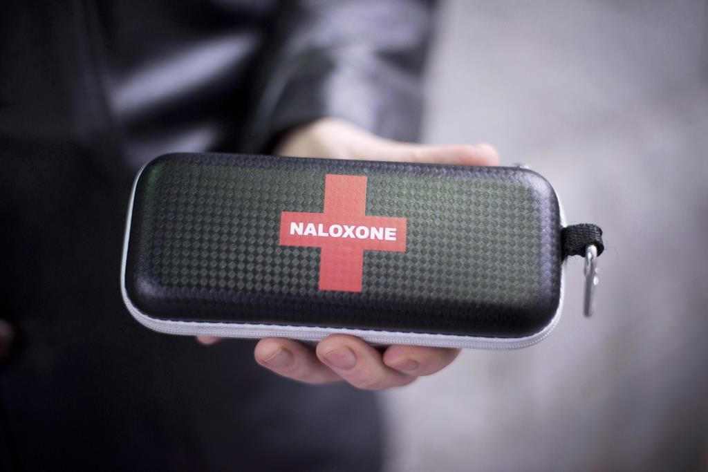 La naloxone peut sauver des vies alors que la crise des opioïdes fait des ravages