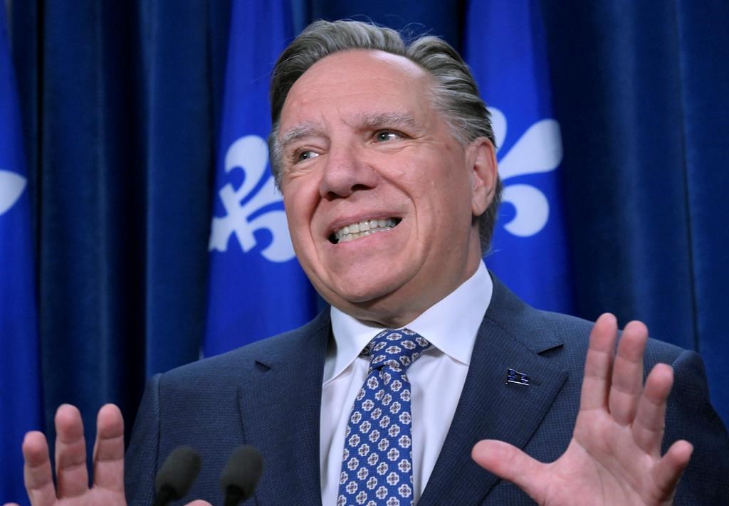 Budget «largement déficitaire»: Legault se défend d'avoir blâmé les syndiqués