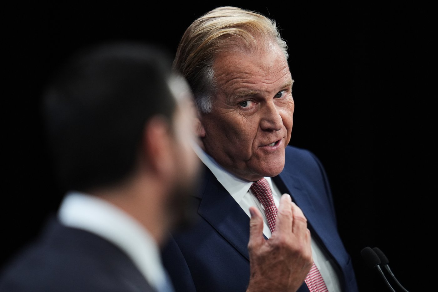 Un républicain du Michigan sous pression lors d'un débat sur les droits de douane